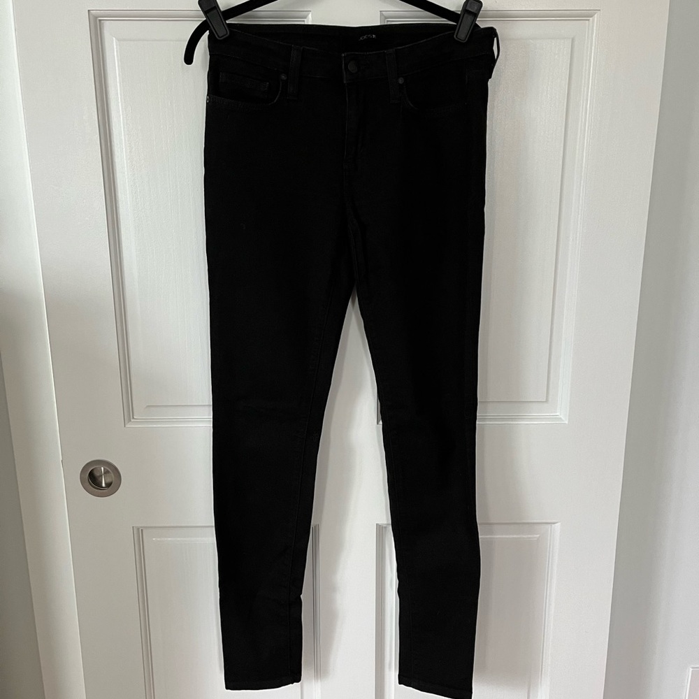 EUC: Joes jeans black skinny jeans. Size 27.